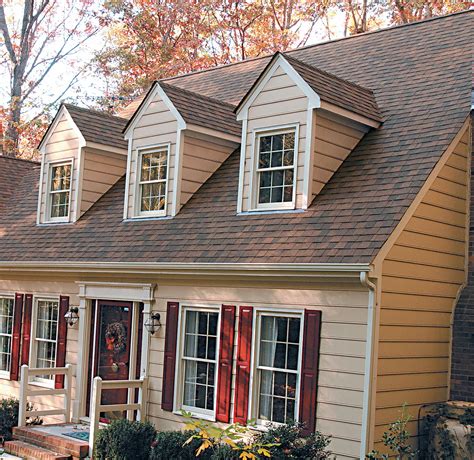 reddish brown roof house colors